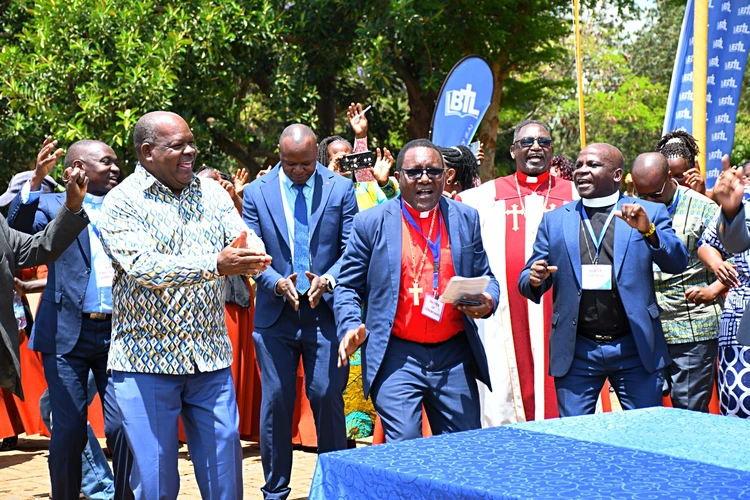 Atongoria ma bũrũri na Kanitha magĩkenerera kwamũrwa gwa Kĩrĩkanĩro kĩa Gichuka